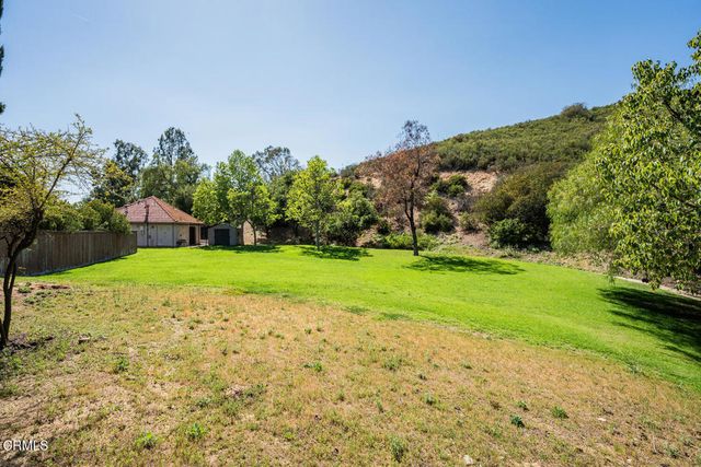 6909 Pala Mesa Drive, Oak Park, CA 91377