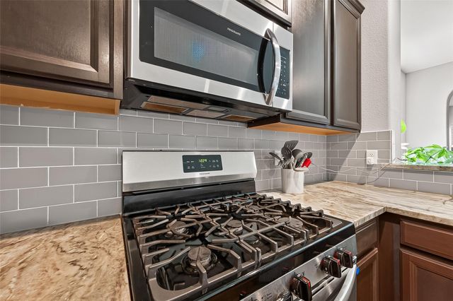 10535 Amador Peak Drive, Rosharon, TX 77583