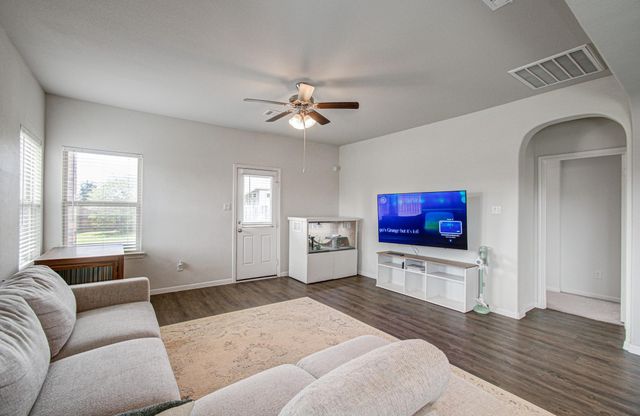 10535 Amador Peak Drive, Rosharon, TX 77583