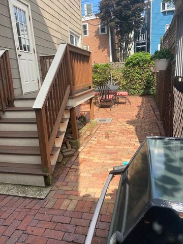 45 Green St 1, Boston, MA 02129