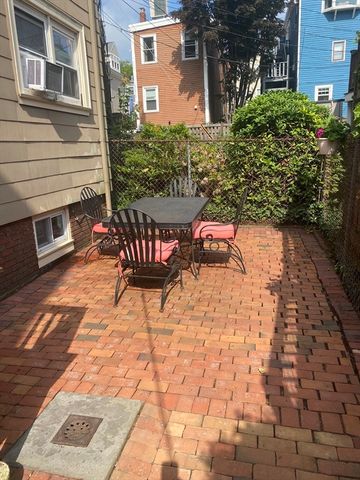 45 Green St 1, Boston, MA 02129