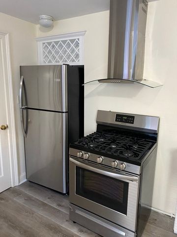 45 Green St 1, Boston, MA 02129