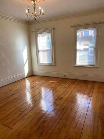 45 Green St 1, Boston, MA 02129