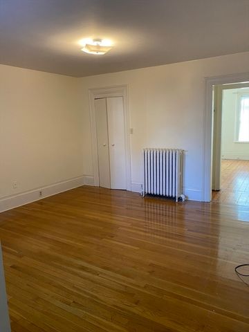 45 Green St 1, Boston, MA 02129