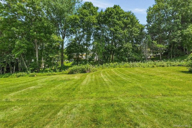 47 Scenic Drive, Poughkeepsie, NY 12603