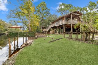 789 River Bend Drive, Burgaw, NC 28425