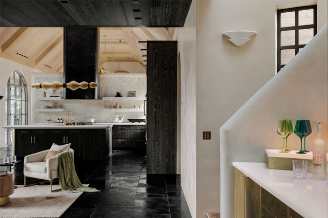 2600 Tanglewood TRL, Austin, TX 78703