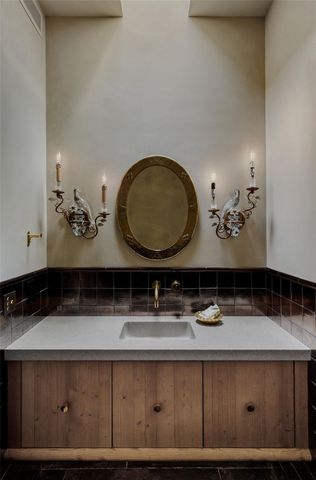 2600 Tanglewood TRL, Austin, TX 78703