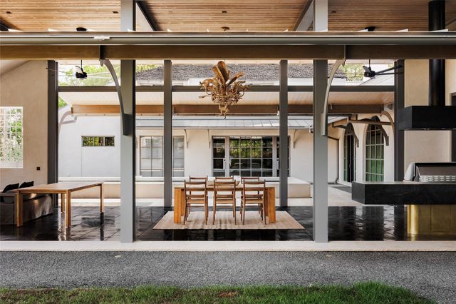 2600 Tanglewood TRL, Austin, TX 78703