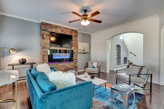 545 Lanner Drive, El Paso, TX 79928