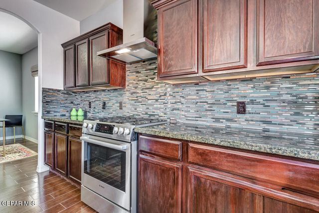 545 Lanner Drive, El Paso, TX 79928