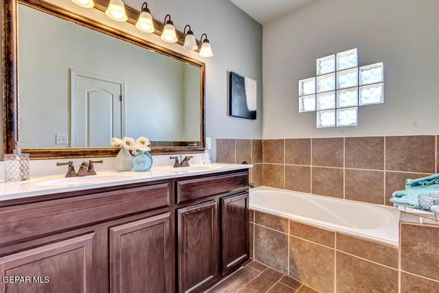 545 Lanner Drive, El Paso, TX 79928