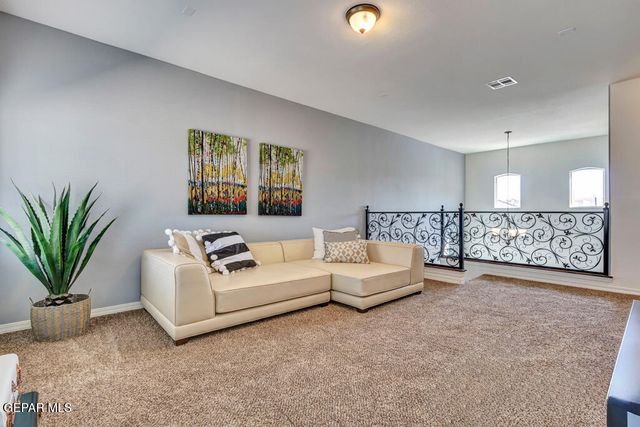 545 Lanner Drive, El Paso, TX 79928