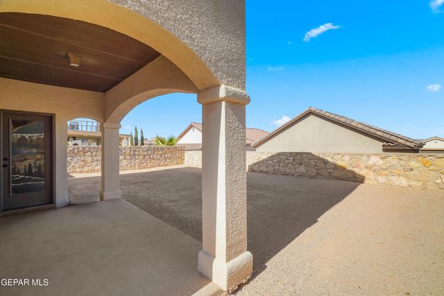 545 Lanner Drive, El Paso, TX 79928