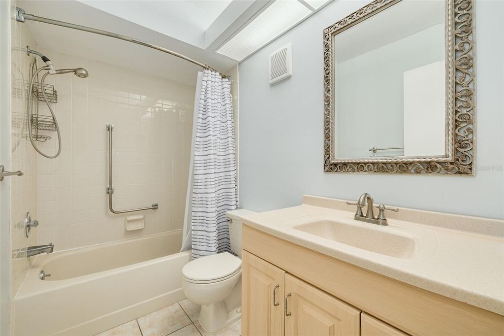 Image 18 of property listing at 3590 MAGNOLIA RIDGE CIRCLE C-1103, Palm Harbor, FL 34684
