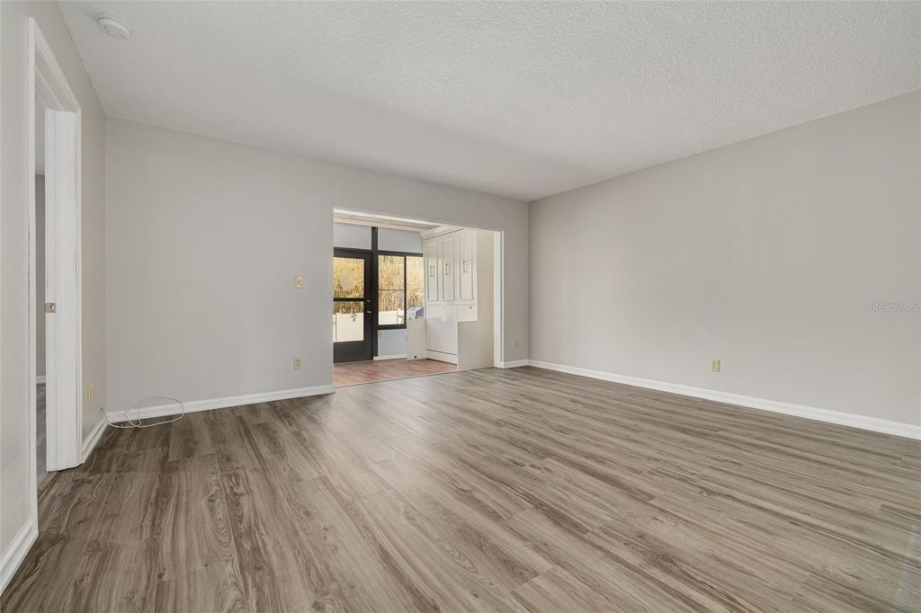 Image 8 of property listing at 3590 MAGNOLIA RIDGE CIRCLE C-1103, Palm Harbor, FL 34684