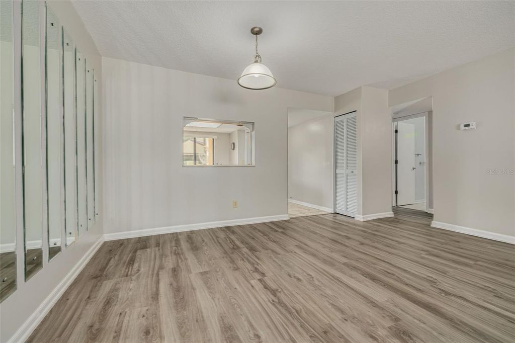 Image 10 of property listing at 3590 MAGNOLIA RIDGE CIRCLE C-1103, Palm Harbor, FL 34684