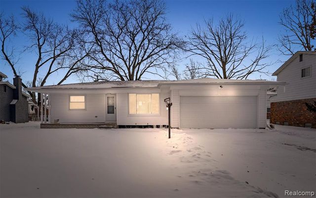 21799 Potomac Street, Southfield, MI 48076