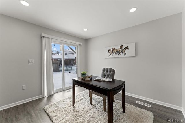 21799 Potomac Street, Southfield, MI 48076