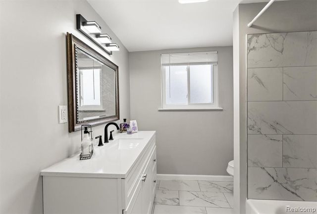 21799 Potomac Street, Southfield, MI 48076