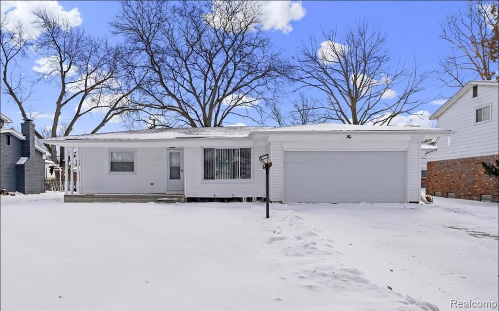 21799 Potomac Street, Southfield, MI 48076