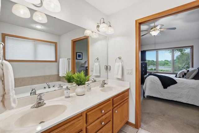 1207 Parkview Street, Cottage Grove, WI 53527