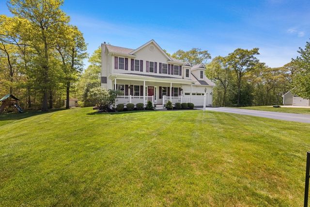 243 Cottrell Rd, Tiverton, RI 02878