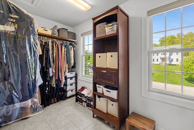 243 Cottrell Rd, Tiverton, RI 02878