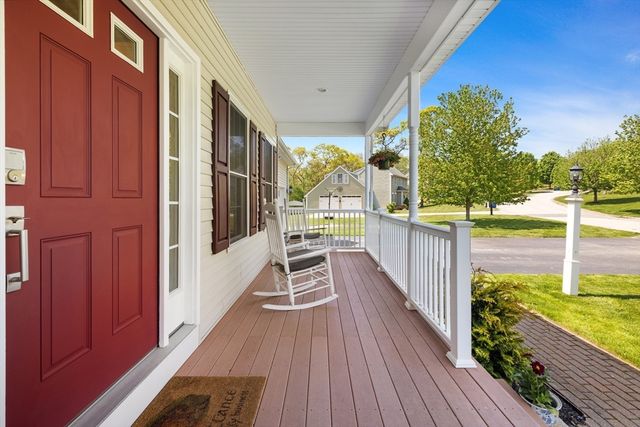 243 Cottrell Rd, Tiverton, RI 02878