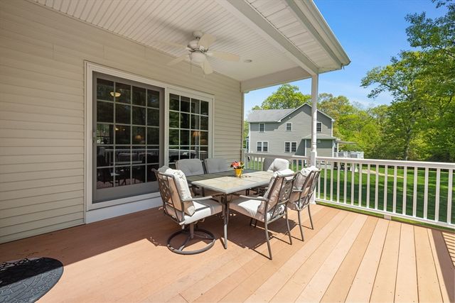 243 Cottrell Rd, Tiverton, RI 02878