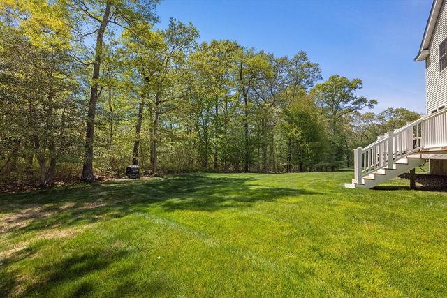 243 Cottrell Rd, Tiverton, RI 02878
