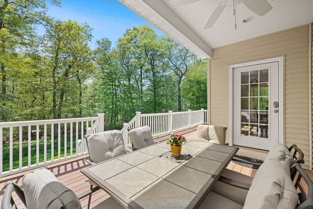 243 Cottrell Rd, Tiverton, RI 02878