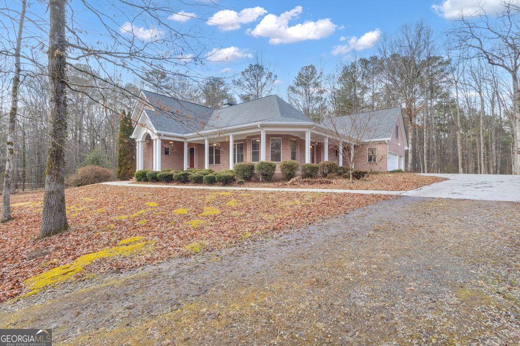 155 Rising Star Road, Fayetteville, GA 30215