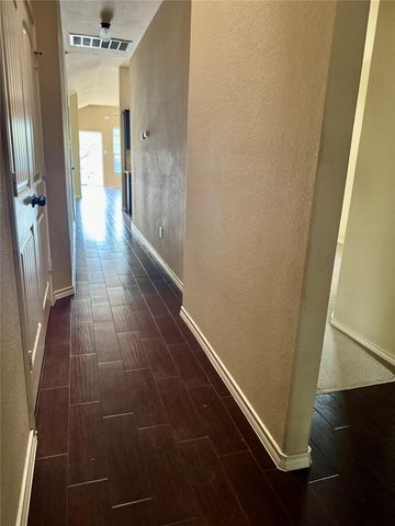 3000 Whisper Oaks LN A, Georgetown, TX 78628