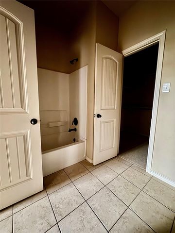 3000 Whisper Oaks LN A, Georgetown, TX 78628