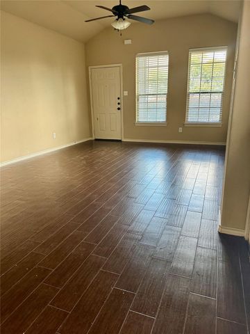 3000 Whisper Oaks LN A, Georgetown, TX 78628