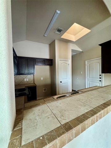 3000 Whisper Oaks LN A, Georgetown, TX 78628