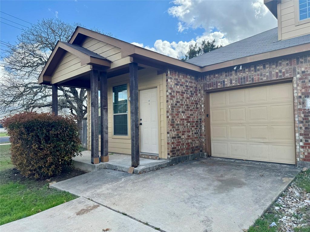 3000 Whisper Oaks LN A, Georgetown, TX 78628