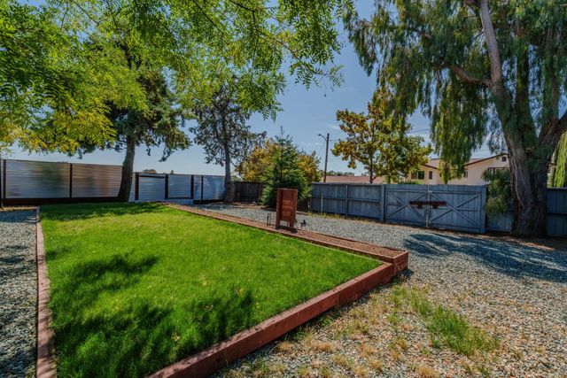 10451 Argonaut Ln, Jackson, CA 95642