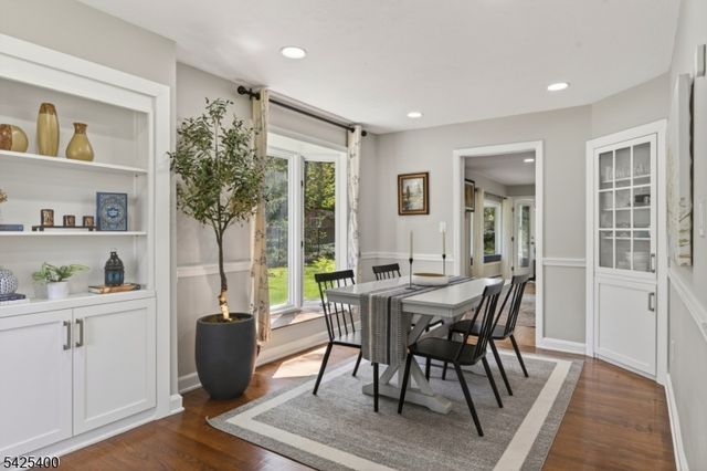 28 Spring Ridge Dr, Berkeley Heights Twp., NJ 07922