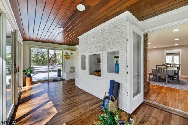 28 Spring Ridge Dr, Berkeley Heights Twp., NJ 07922