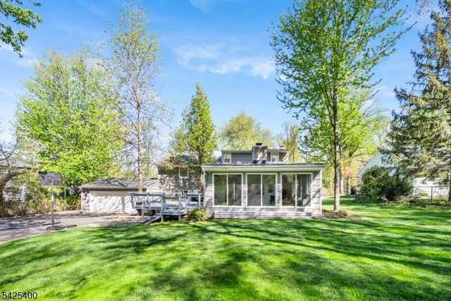 28 Spring Ridge Dr, Berkeley Heights Twp., NJ 07922