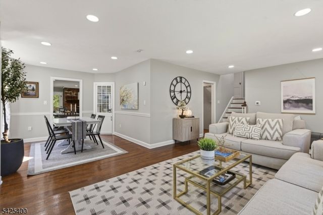 28 Spring Ridge Dr, Berkeley Heights Twp., NJ 07922