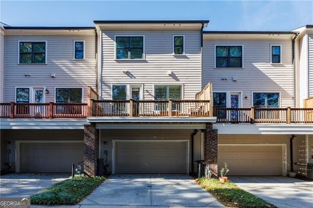 767 Hadley Lane NE, Marietta, GA 30068