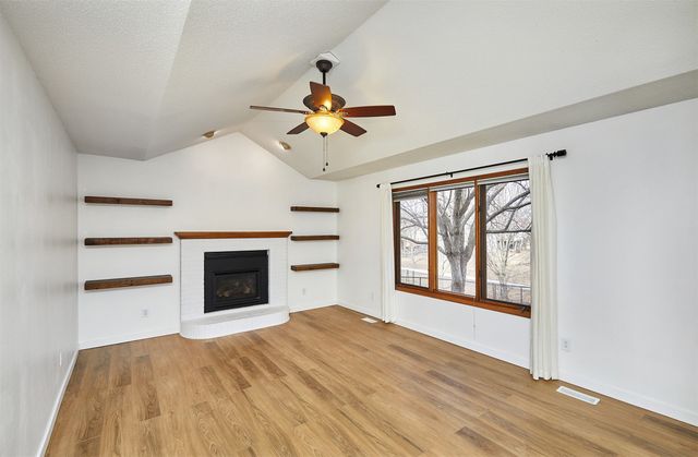 4815 Meadow Valley Drive, West Des Moines, IA 50265