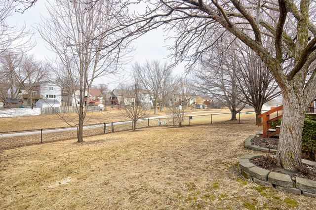 4815 Meadow Valley Drive, West Des Moines, IA 50265