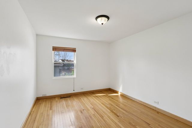 9523 Sayre Avenue, Morton Grove, IL 60053