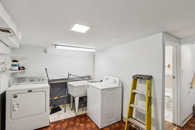 9523 Sayre Avenue, Morton Grove, IL 60053