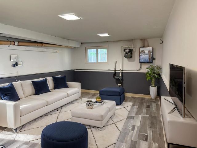 9523 Sayre Avenue, Morton Grove, IL 60053