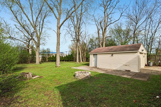 9523 Sayre Avenue, Morton Grove, IL 60053